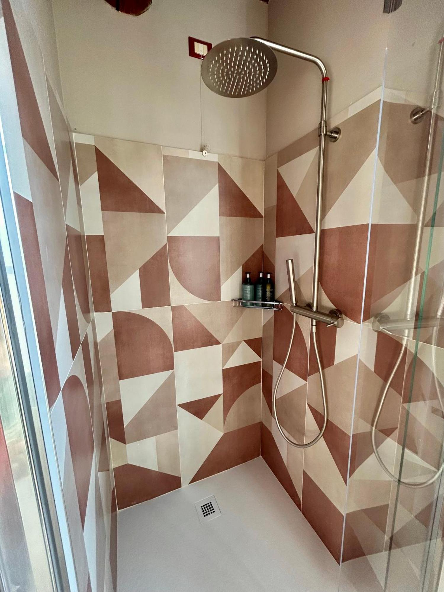 לוגו La Maison B&B מראה חיצוני תמונה